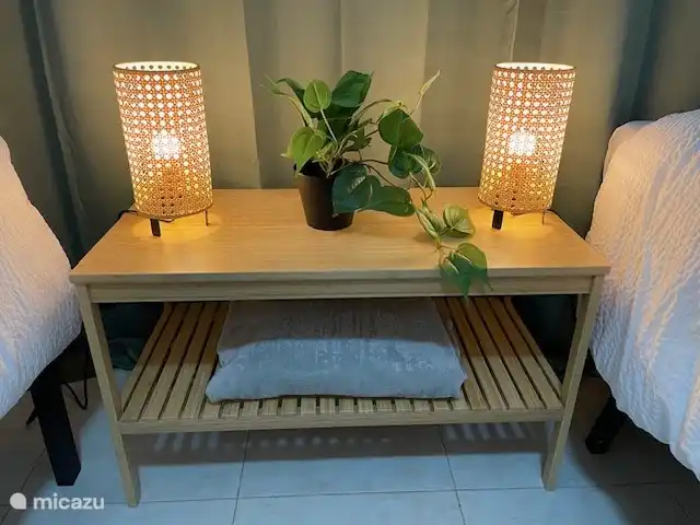 Das Schlafzimmer ist ansprechend eingerichtet