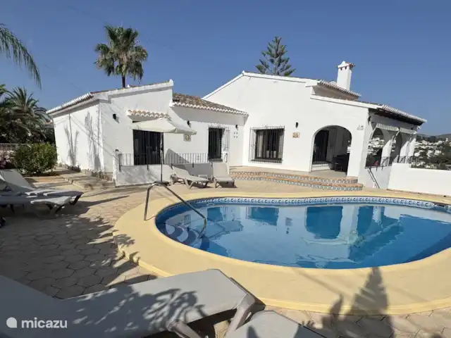 Casa Leja Moraira | Espagne, Costa Blanca, Moraira - villa Piscine et terrasse avec 6 chaises longues