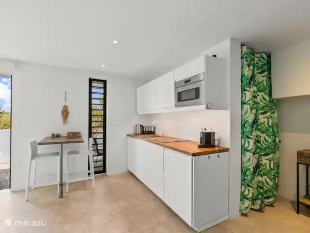Studio spacieux près de Jan Thiel  | Curaçao, Banda Ariba (est), Brakkeput Abou - studio Cuisine avec possibilité de manger à l’intérieur.