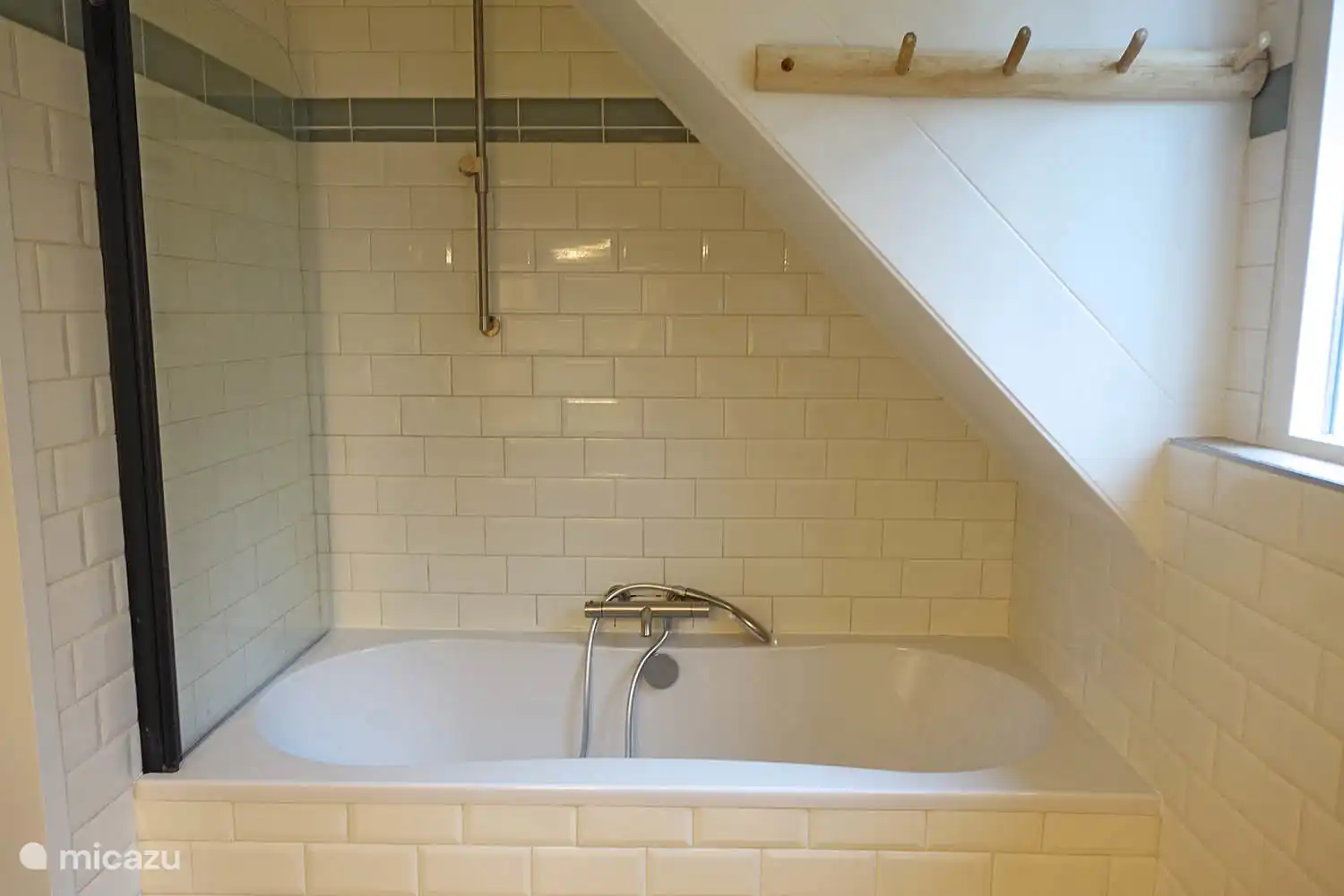 Berg- und Waldhaus B&B13, Sitzbad oben