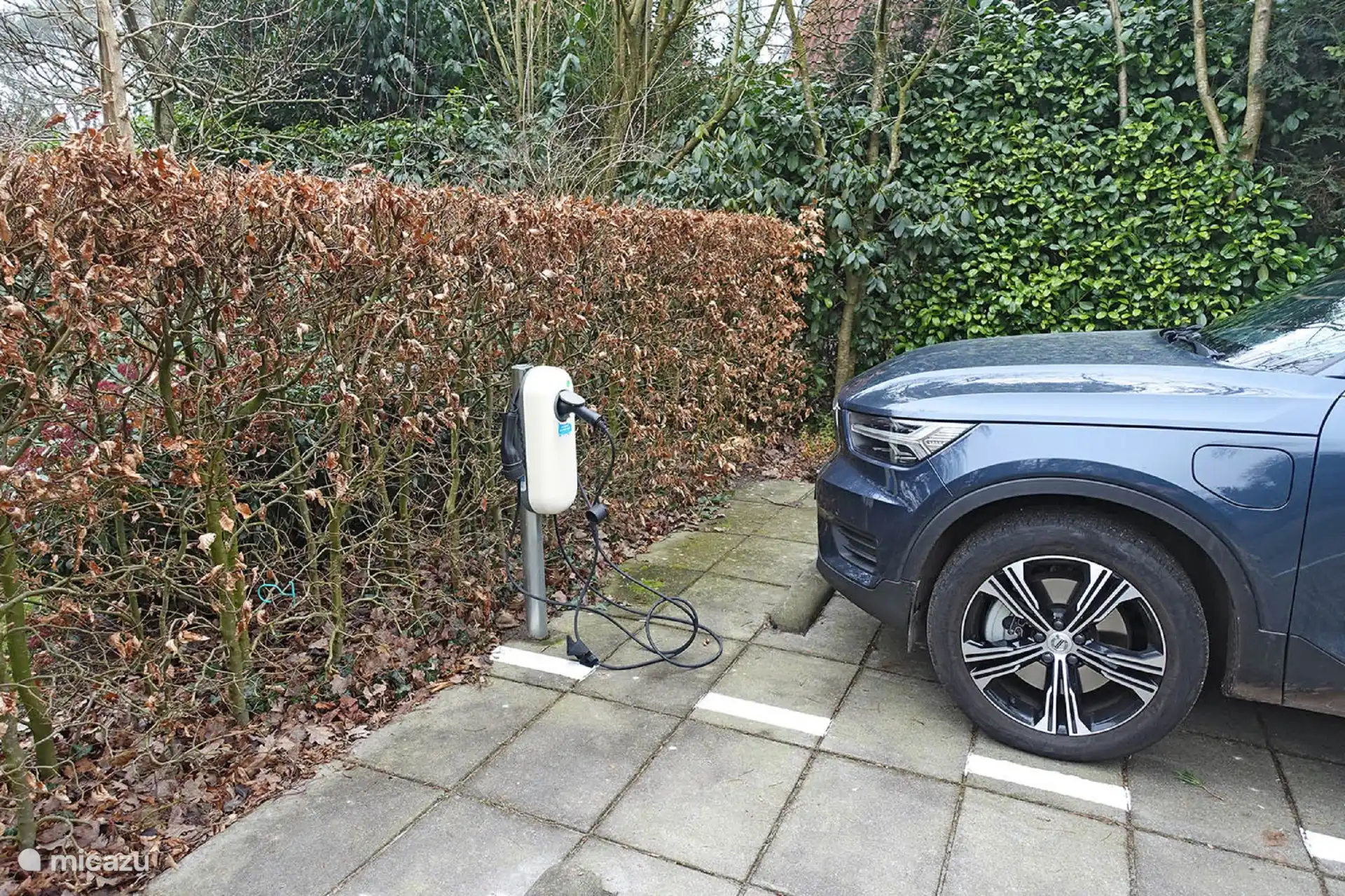 Berg & Bos House B&B15, Ladestation