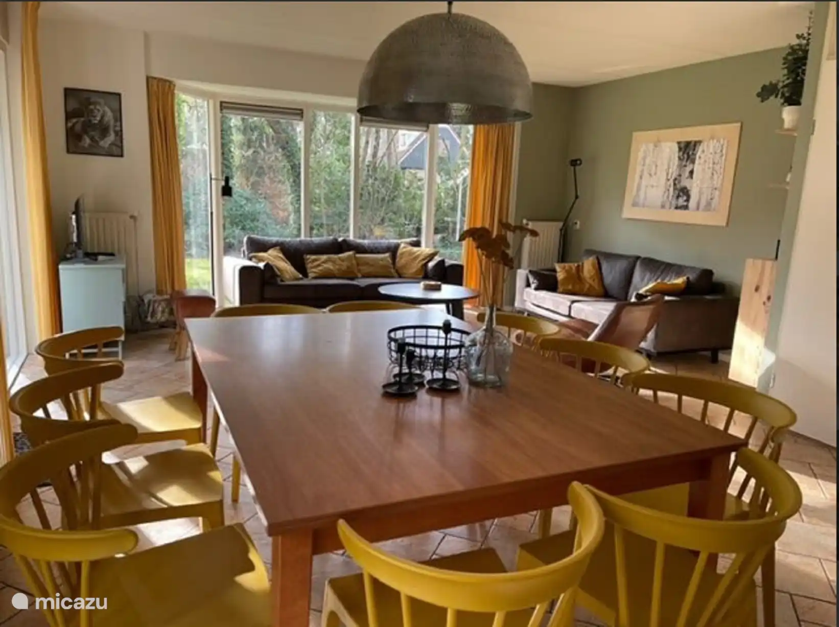 Berg & Bos Haus B&B43, Esstisch