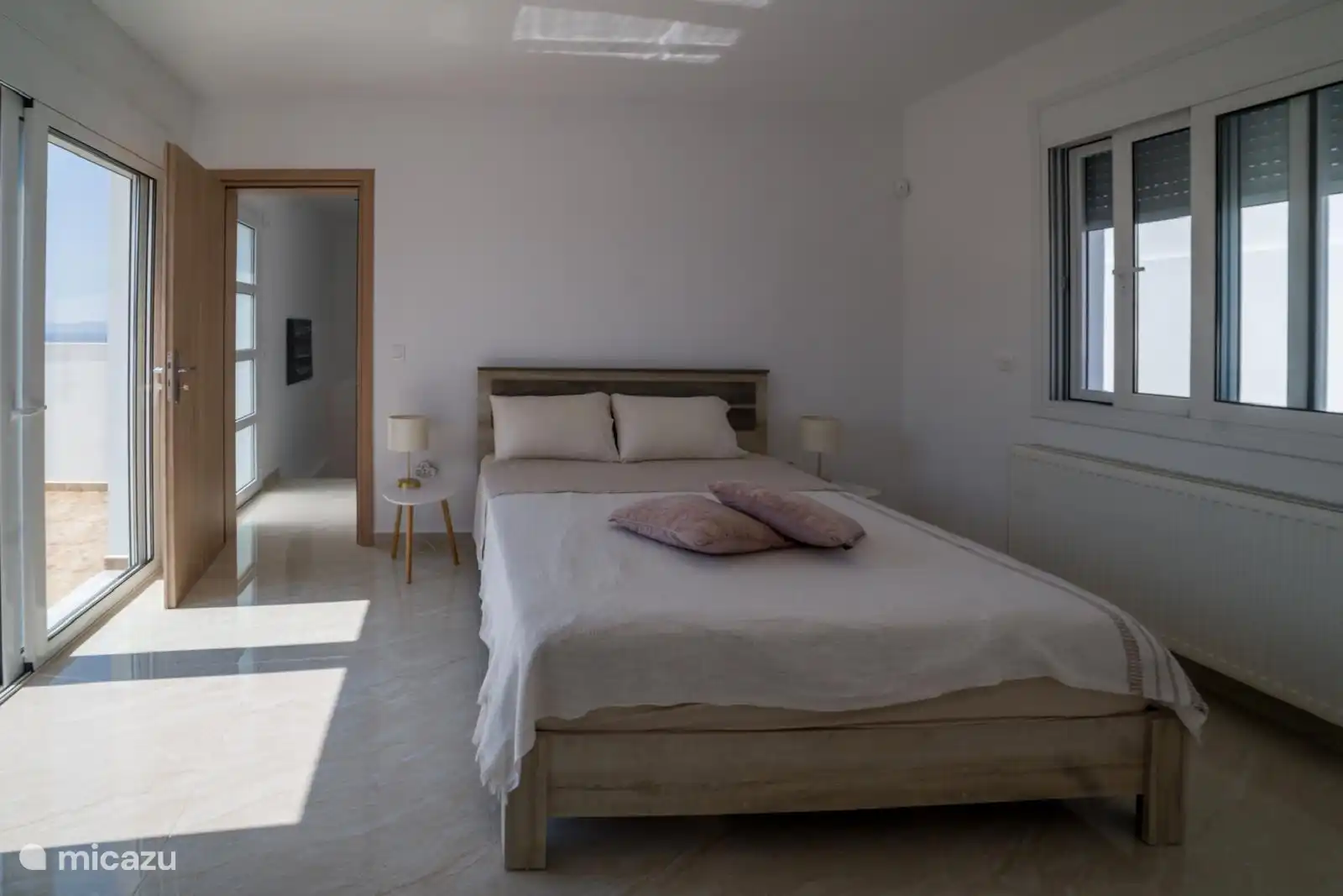 2ème chambre avec lit double 160x200 avec grande terrasse