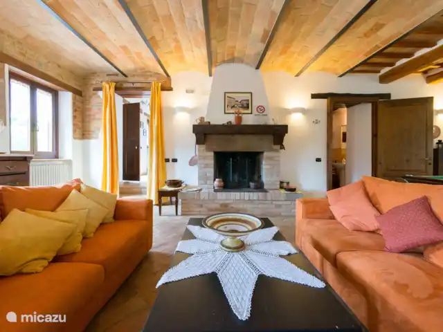 Maison de campagne de Collerovere  | Italie, Marche, Sant'Angelo in Pontano - villa Le salon