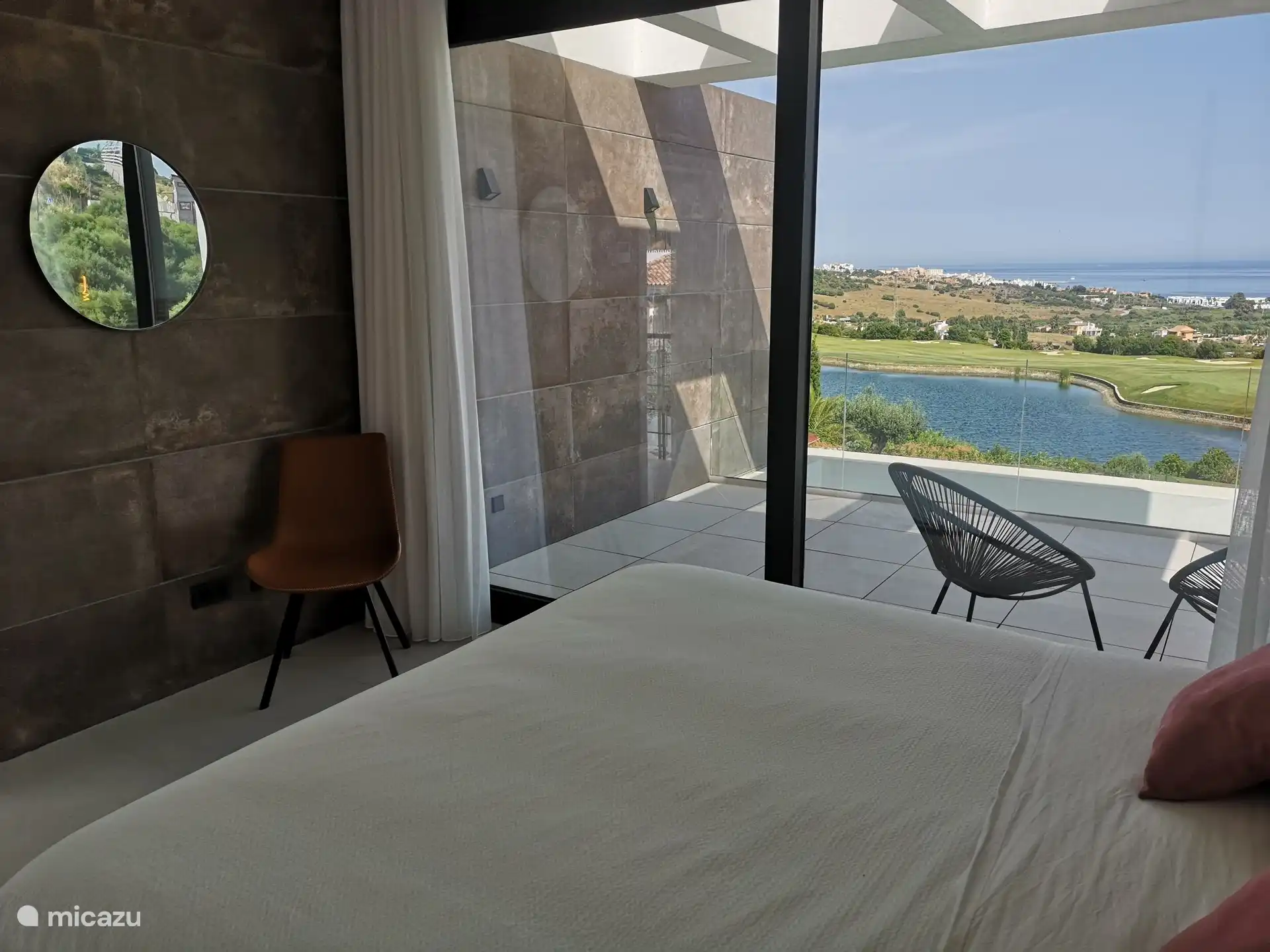 Blick auf das Schlafzimmer