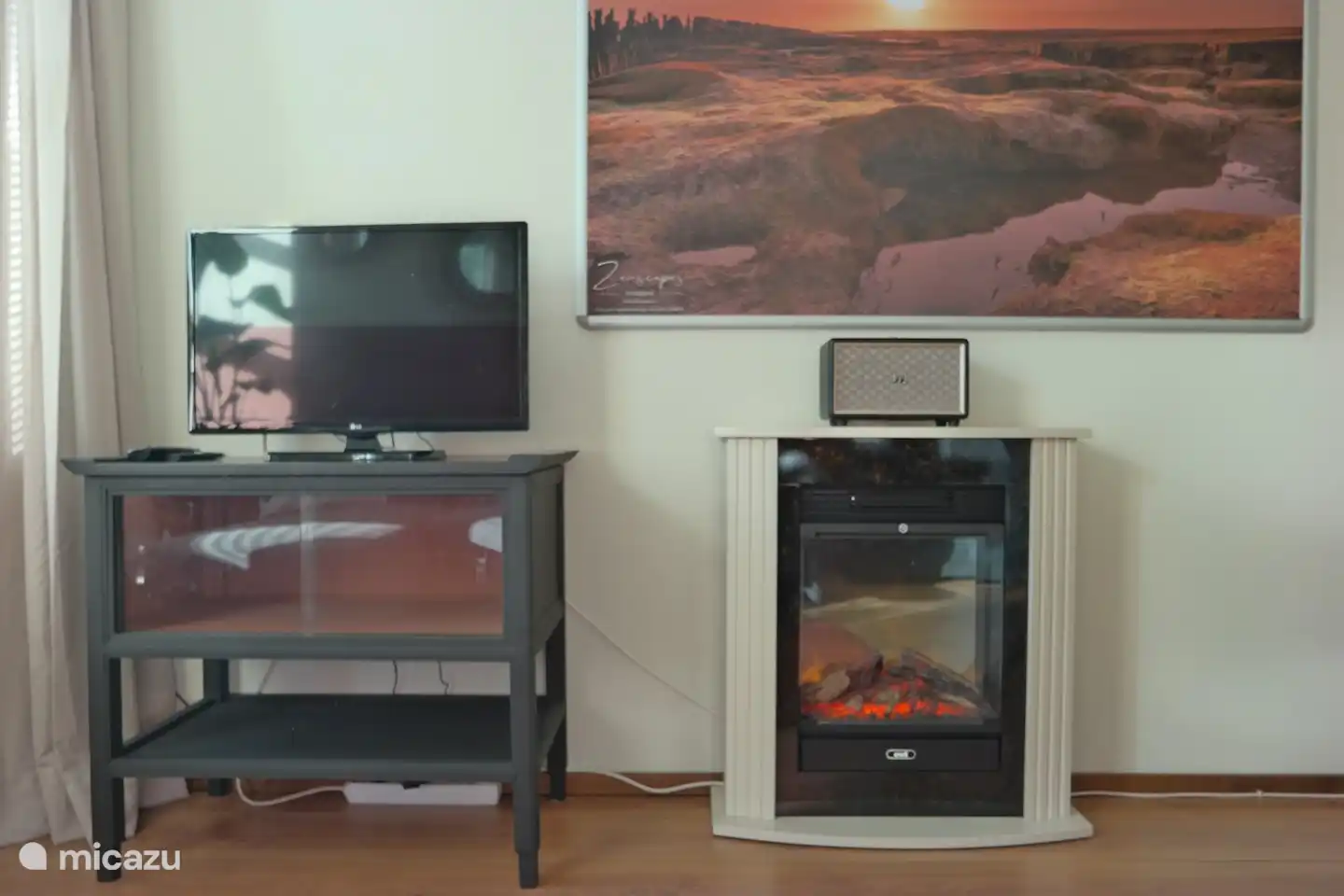 TV und Bluetooth-Lautsprecher