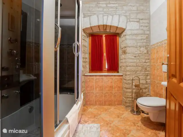 villa en Croacia, Istria, Zminj – Villa Stauri baño