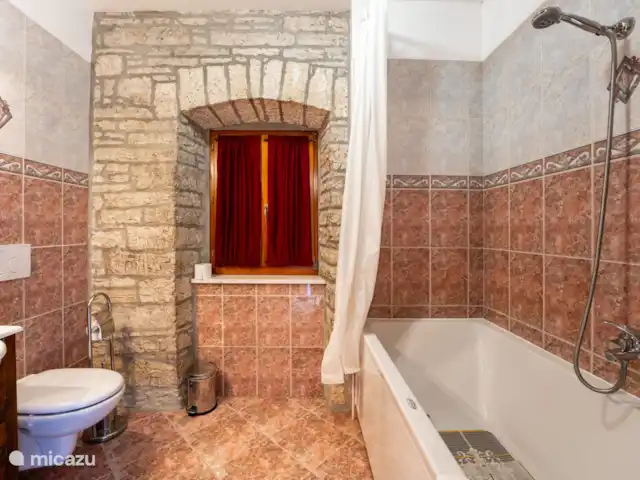 villa en Croacia, Istria, Zminj – Villa Stauri baño