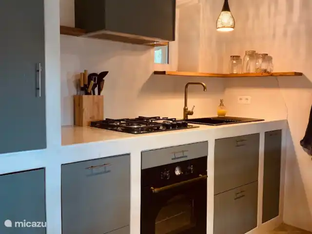 vakantiehuis huren in Portugal, Beja, São Teotónio – Casa Lipe Keuken met vaatwasser, oven, gaskookpit, ruime koelkast