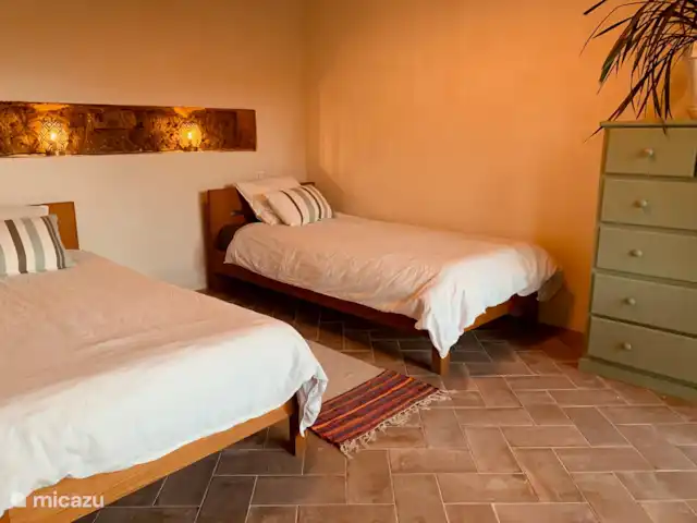 vakantiehuis huren in Portugal, Beja, São Teotónio – Casa Lipe Slaapkamer 2 met twee 1 persoonsbedden