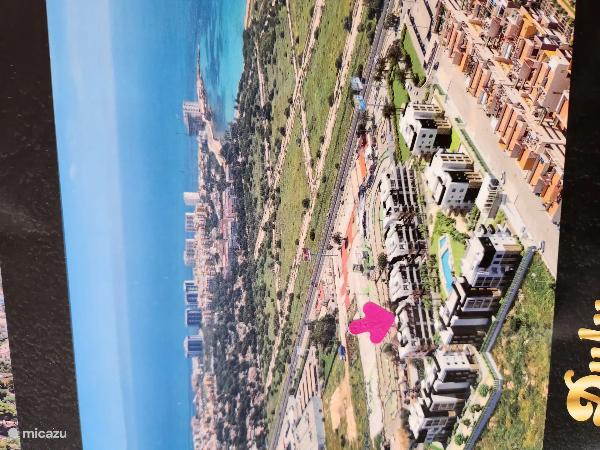 Vue d’ensemble du complexe avec une indication de l’emplacement de l’appartement 