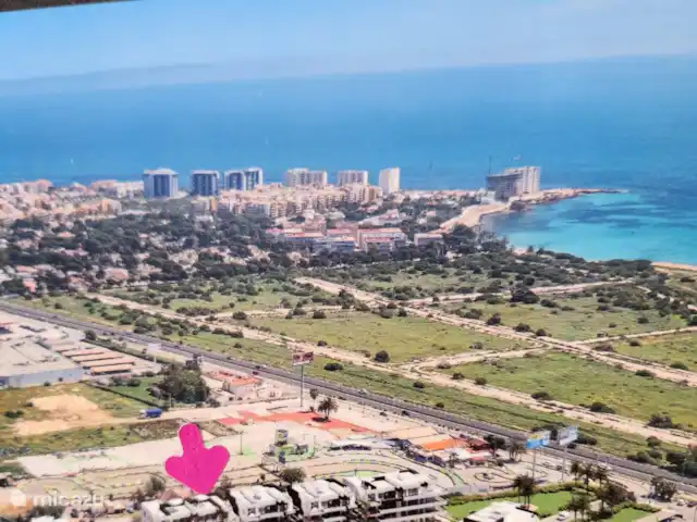 Location de Vacances Espagne, Costa Blanca, Orihuela Costa, penthouse - Amanecer de Luxe  Vue d’ensemble du complexe avec une indication de l’emplacement de l’appartement
