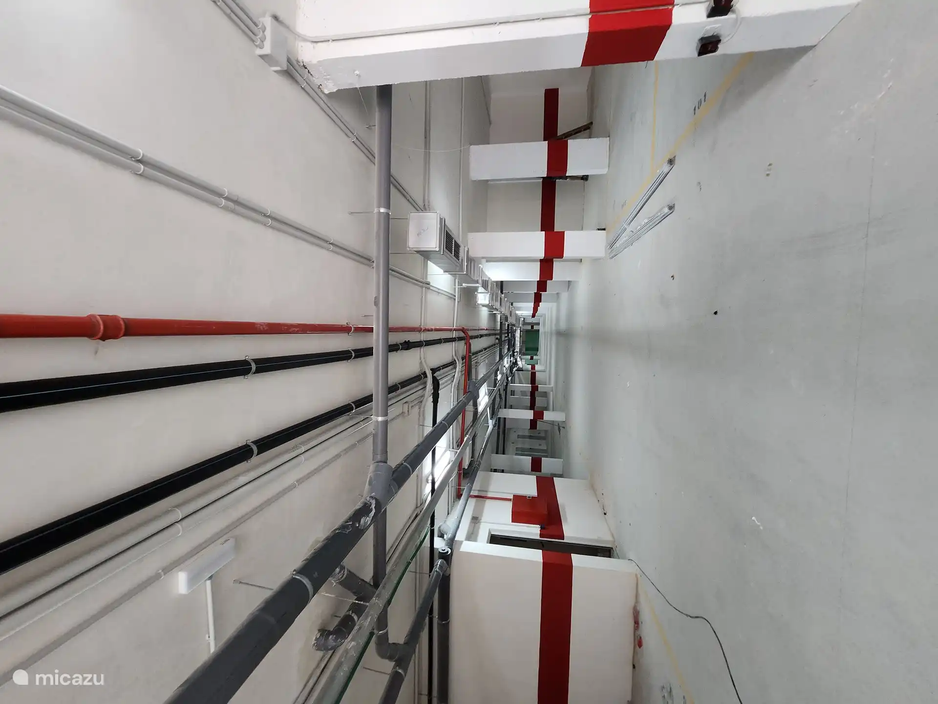 Parking fermé avec parking privé 