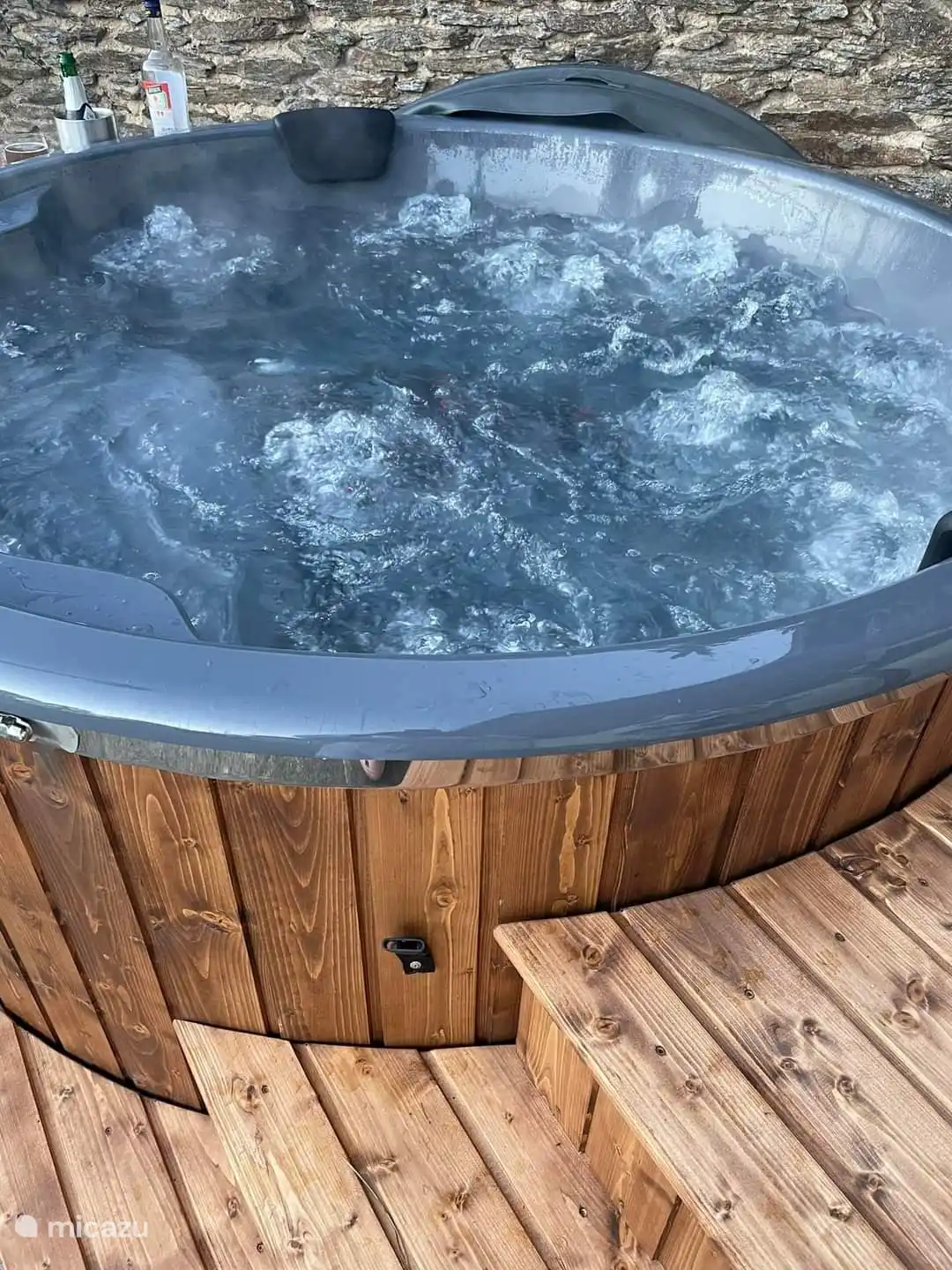 Holzbefeuerter Whirlpool