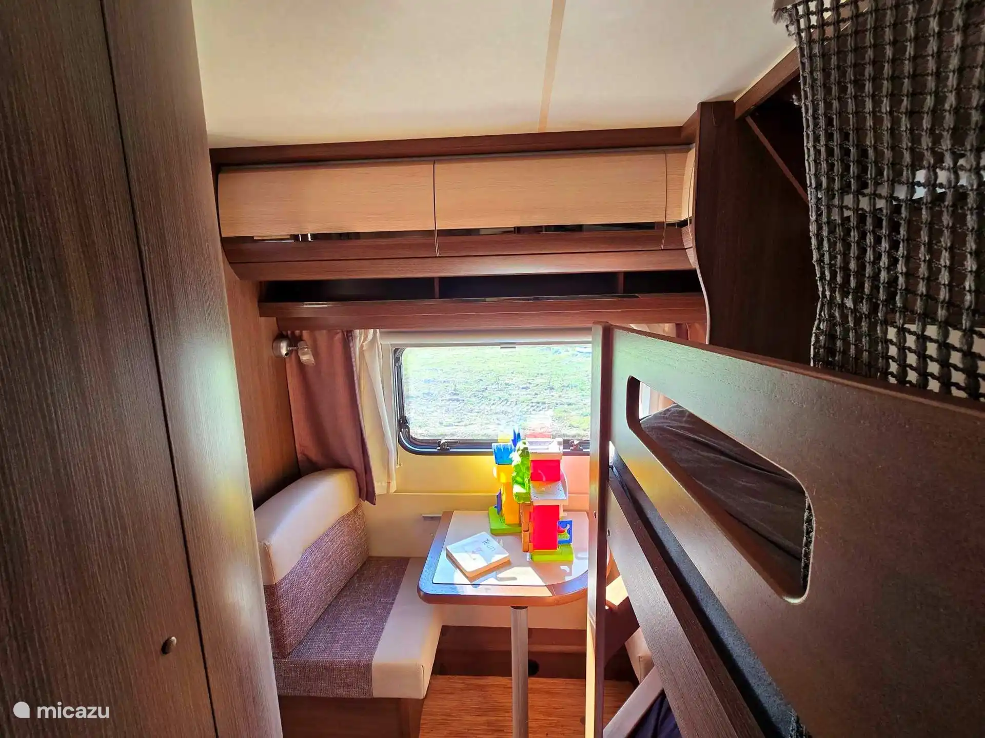 Spielecke / Sitzecke Etagenbett