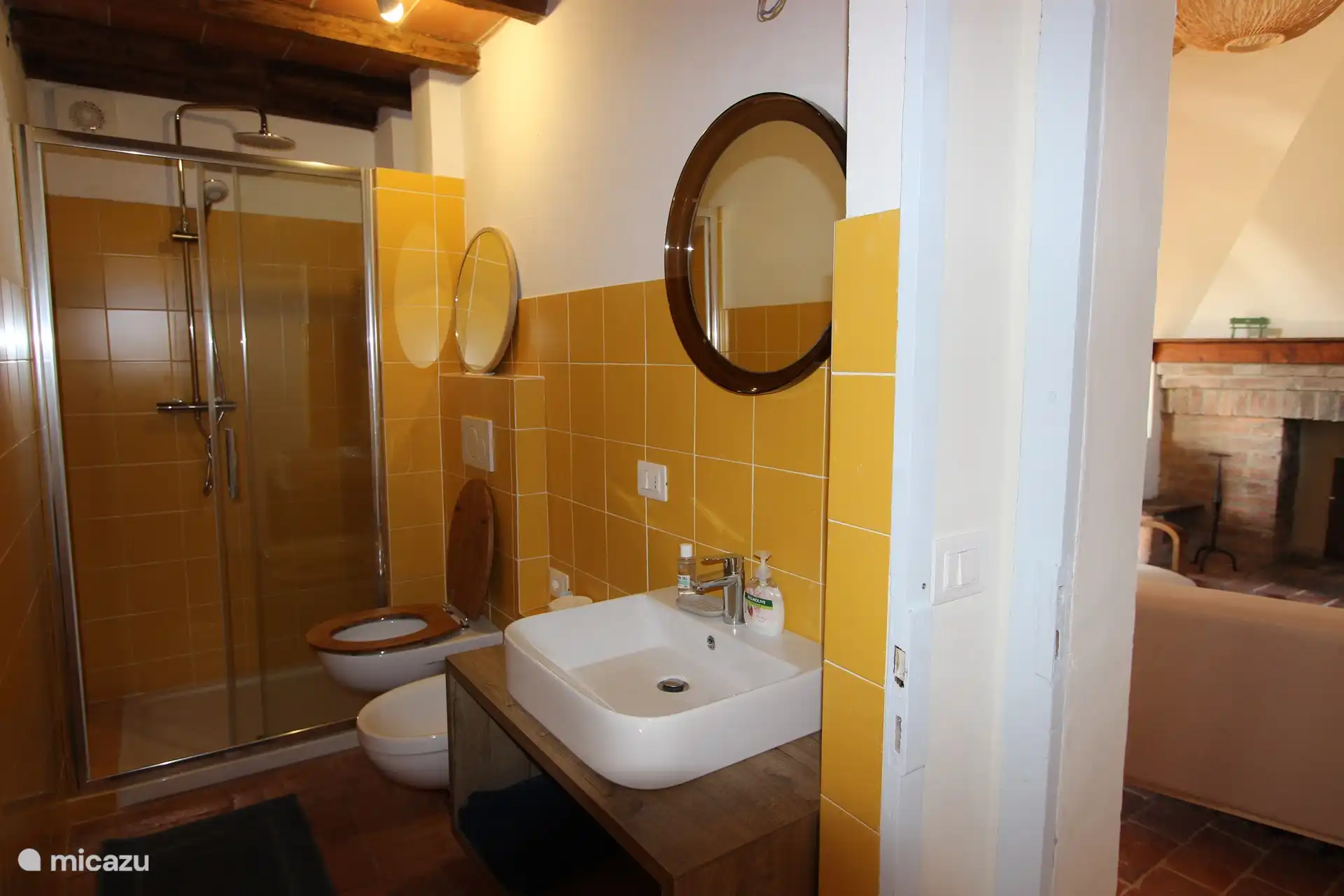 Bathroom ensuite in bedroom 2