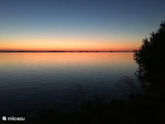 Lakehouse 1 | Pays-Bas, Frise, Elahuizen - maison de vacances Vue après le coucher du soleil