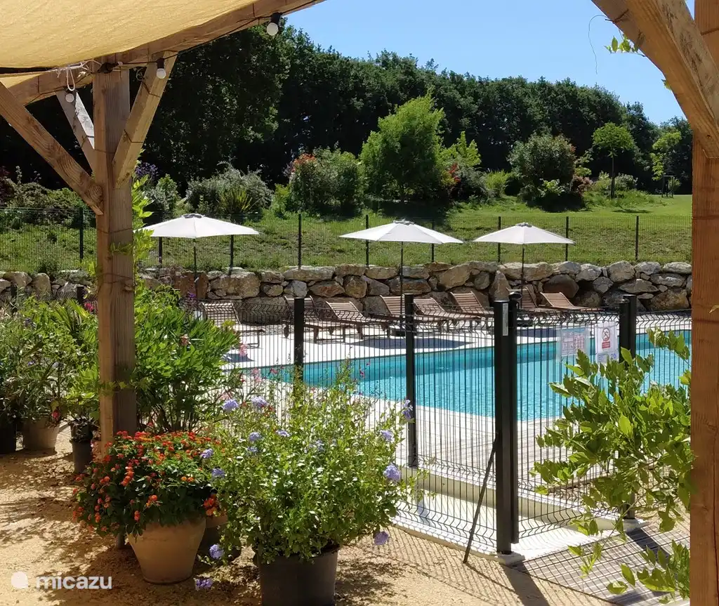 GLAMPING SAFARI LODGE MONPAZIER