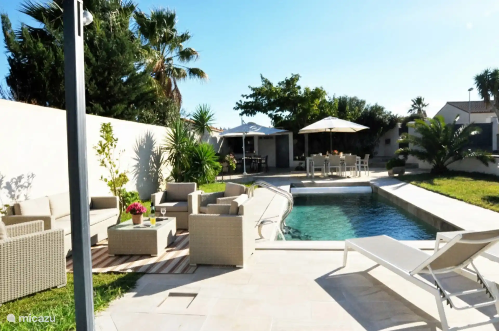 Maison Pia: Zwembad, Strand, Comfort