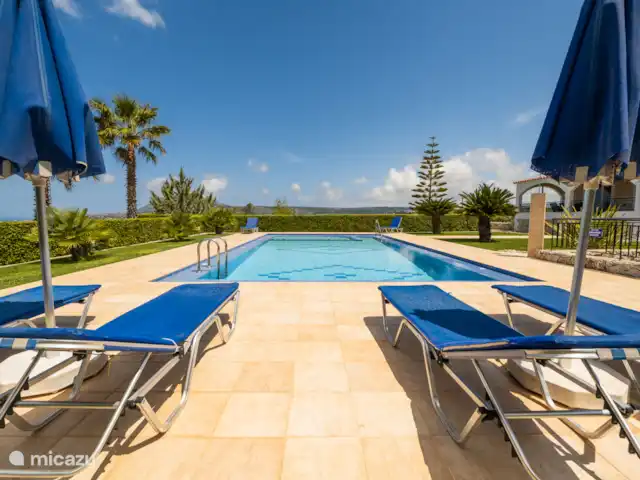 Villa Astrea | Grèce, Crète, Fyssaeri - villa Chaises longues