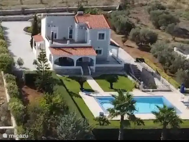 Villa Astrea | Grèce, Crète, Fyssaeri - villa Vue de face depuis les airs