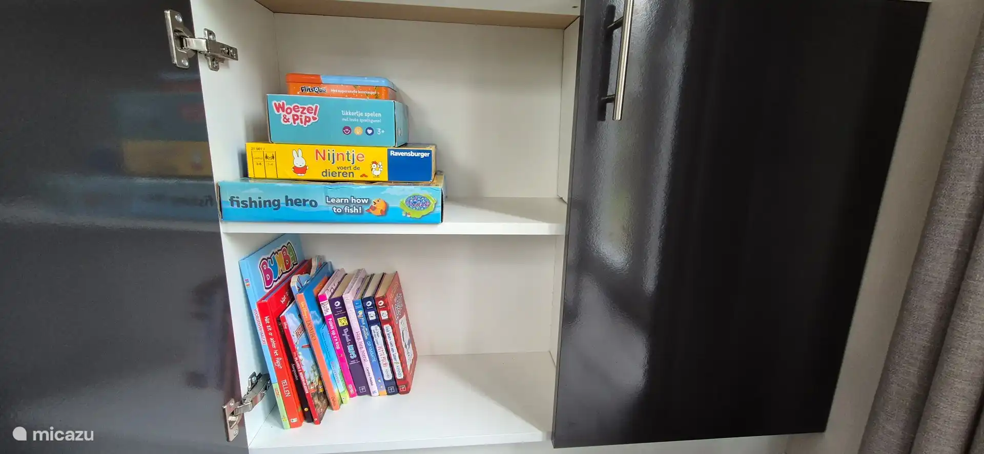 Livres et jeux pour les enfants