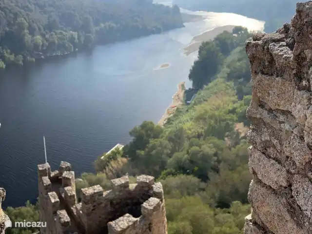 Wandelen, Portugal, Costa de Prata, Alcobaça, bed & breakfast Pátio do Vale - Pátio kasteel van Almourol