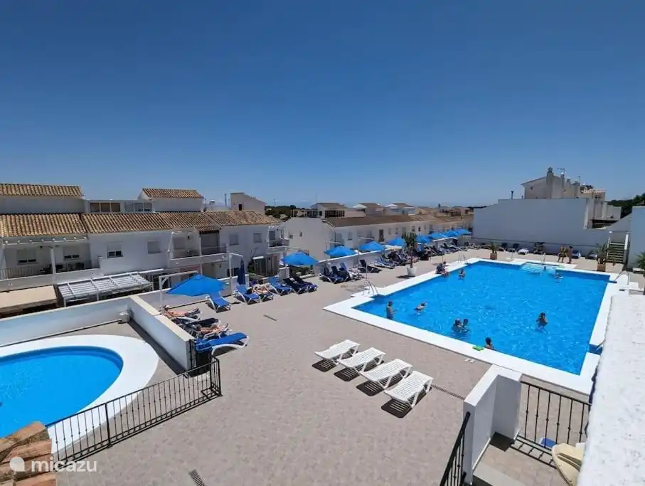 Sol de invierno, España, Andalucía, Vejer de la Frontera, casa vacacional Casita de la Luz con piscina