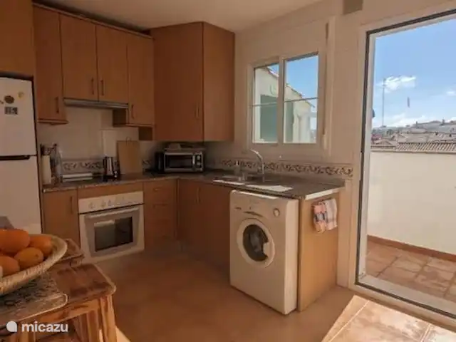 Casita de la Luz con piscina en España, Andalucía, Vejer de la Frontera - casa vacacional Cocina con balcón