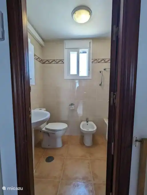 Cuarto de baño con bañera