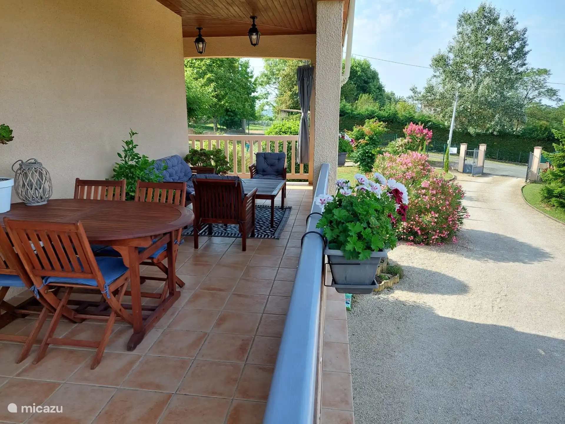 The outdoor terrace, where breakfast is served in fine weather