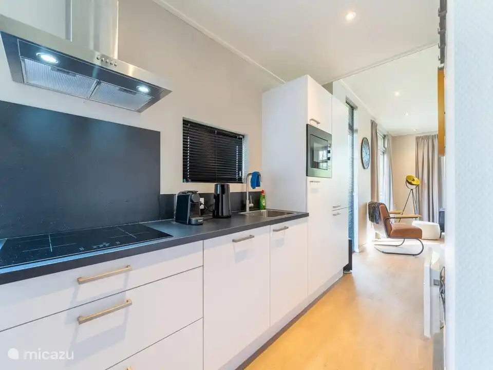 Keuken met vaatwasser