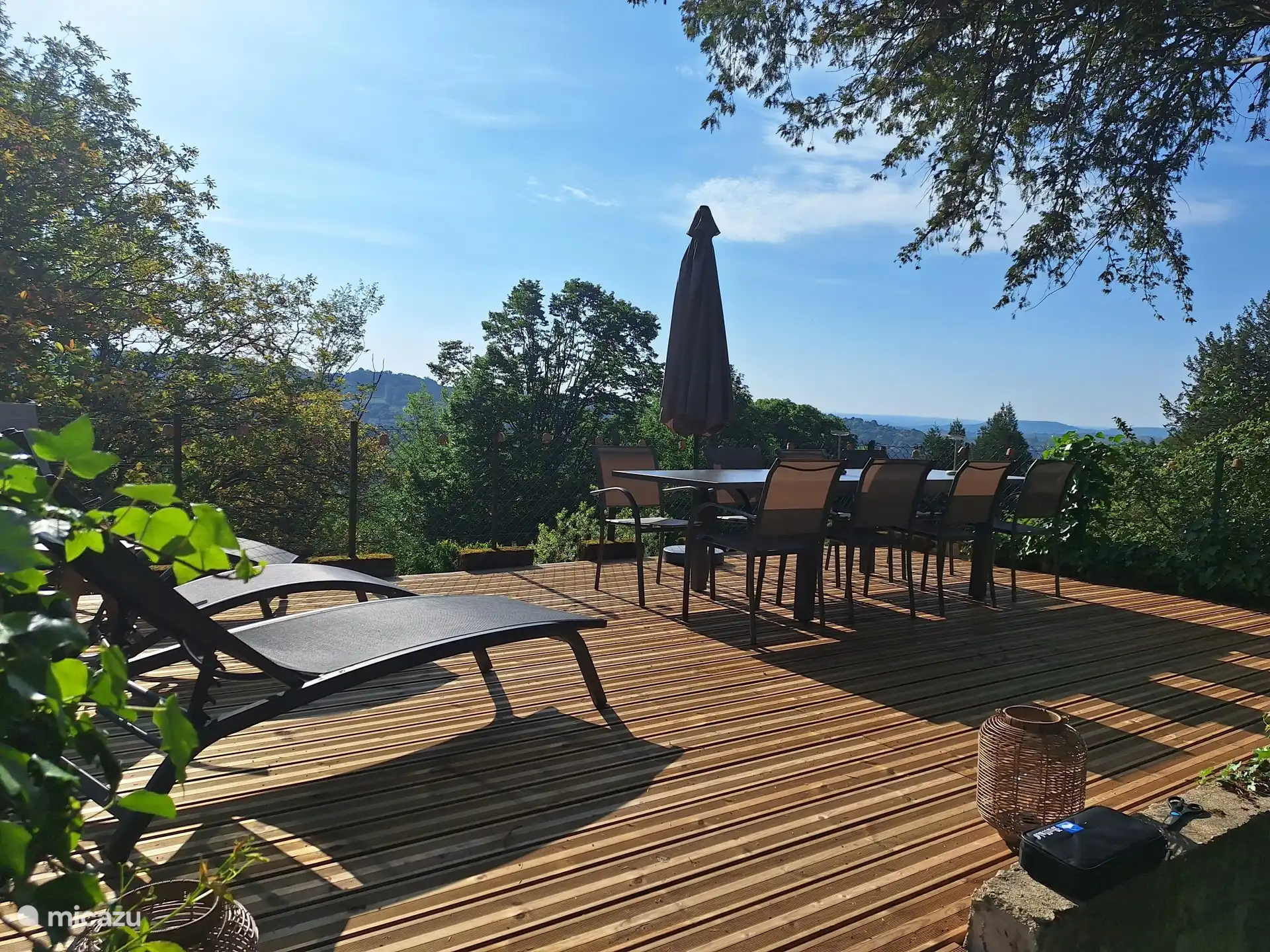terras met uitzicht richting Sarlat