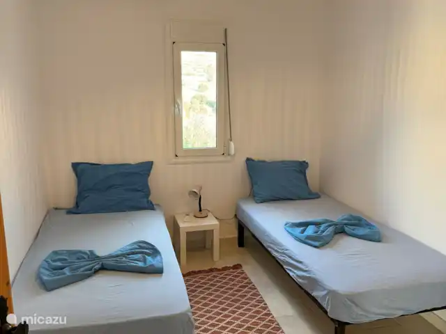 Olivar Villa Serenity en Grecia, Creta, Agia Galini - villa Dormitorio con dos camas individuales en la planta baja
