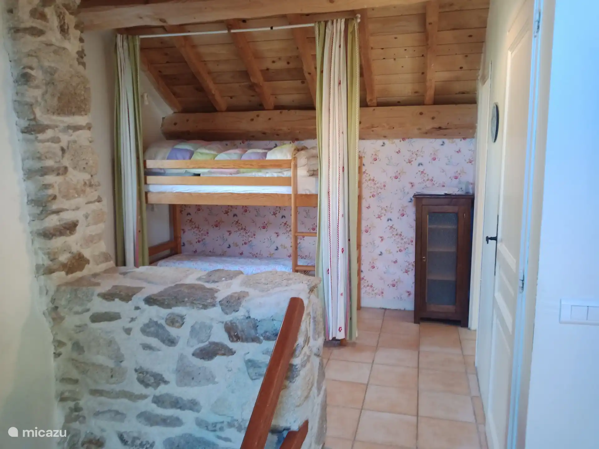 Stapelbed op verdieping