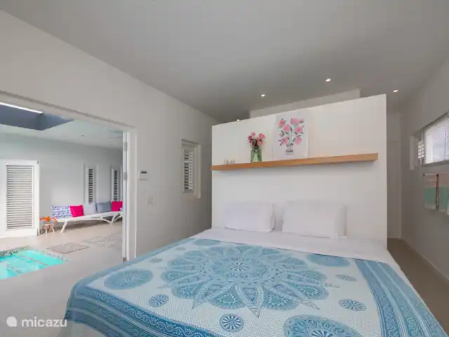 Curaçaovilla de rêve | Curaçao, Banda Ariba (est), Jan Thiel - villa Chambre principale avec salle de bain attenante et lit king-size