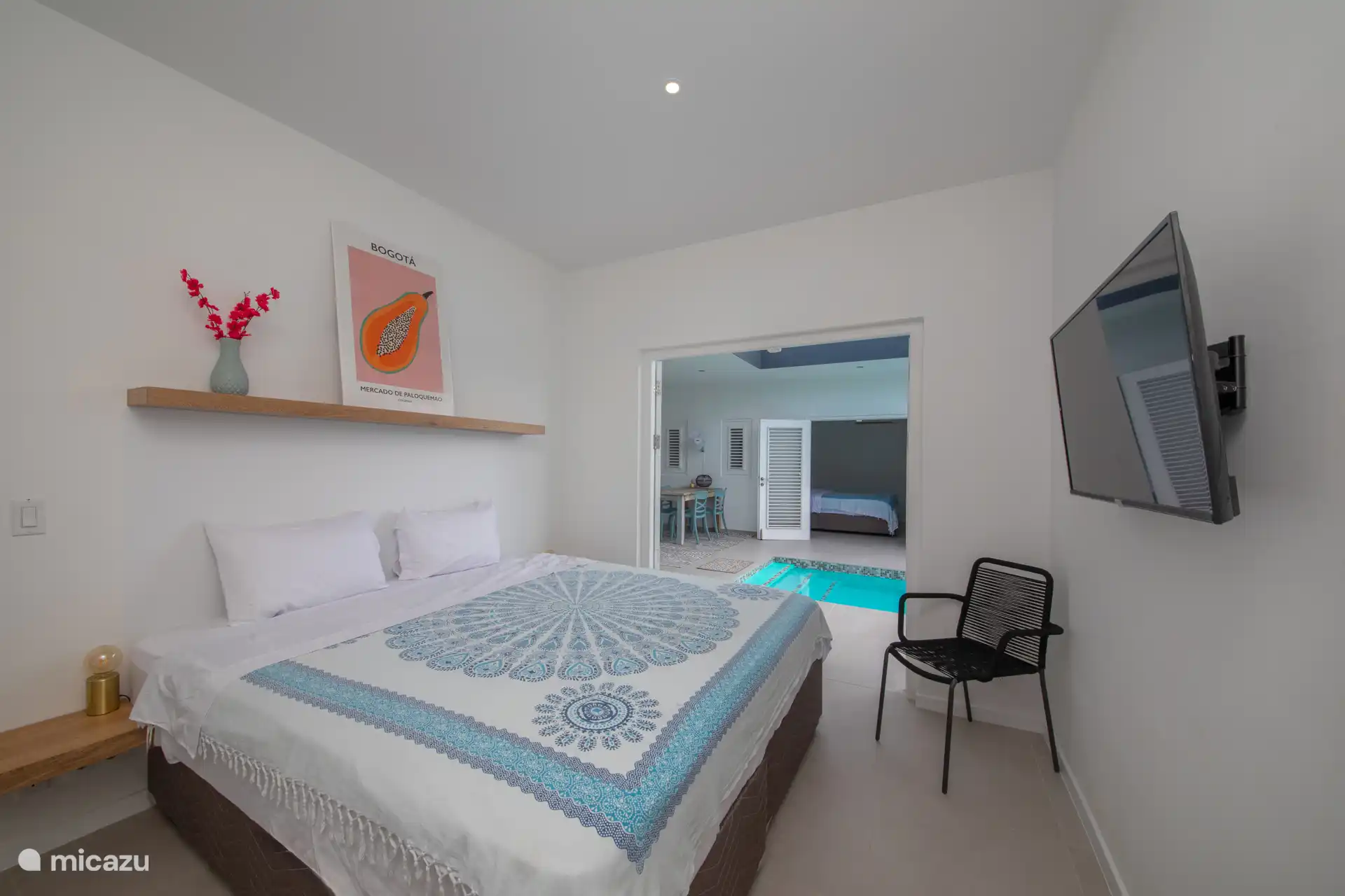 Zweites Schlafzimmer mit Kingsize-Bett