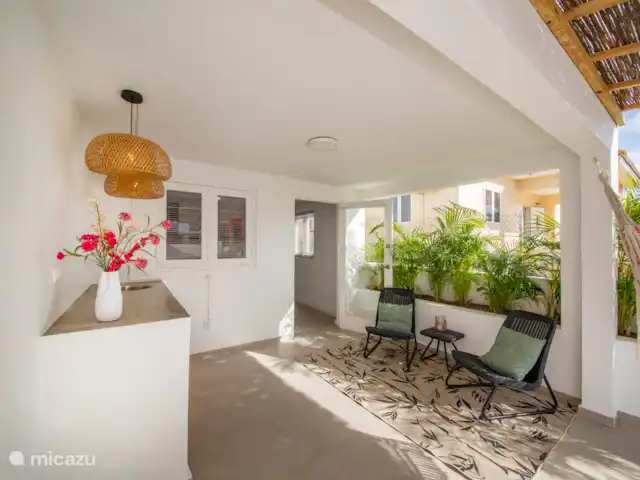 Curaçaovilla de rêve | Curaçao, Banda Ariba (est), Jan Thiel - villa Cuisine extérieure deux personnes en bas de l’appartement