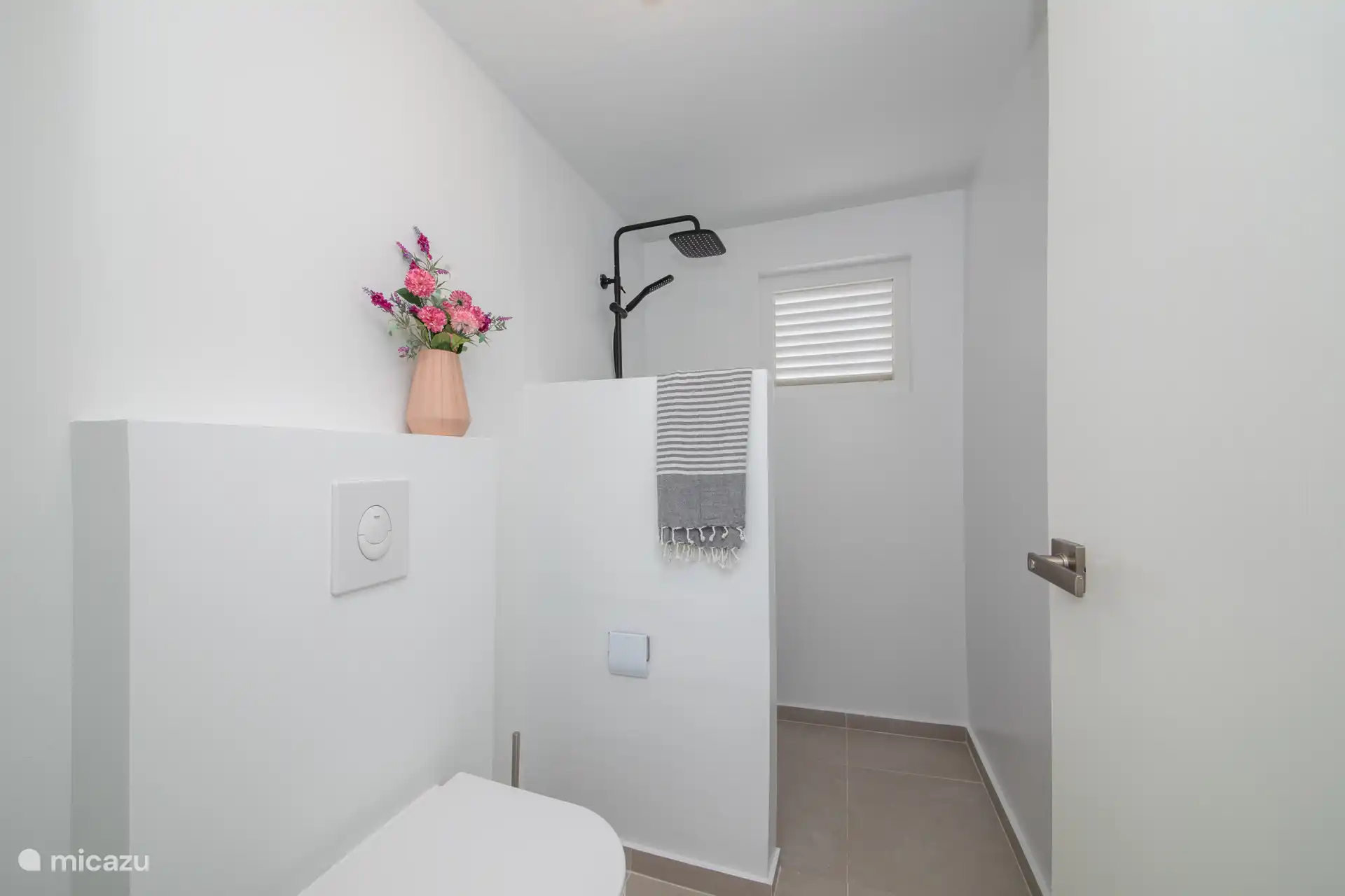 Badezimmer Doppelzimmer Wohnung im Erdgeschoss 