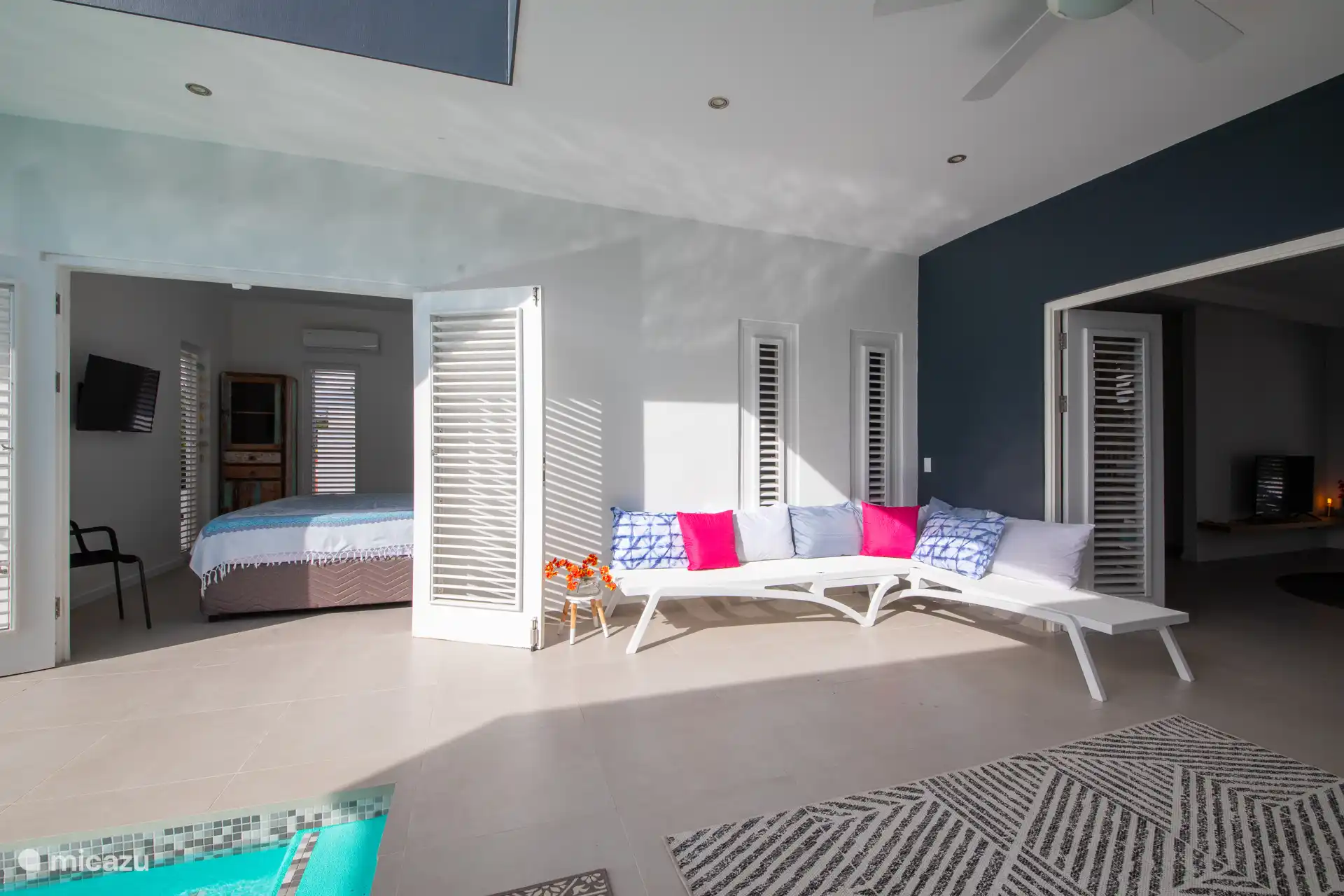 Terrasse und Schlafzimmer