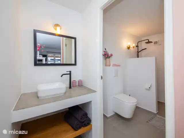 Curaçaovilla de rêve | Curaçao, Banda Ariba (est), Jan Thiel - villa Salle de bain de l’appartement pour deux personnes au rez-de-chaussée