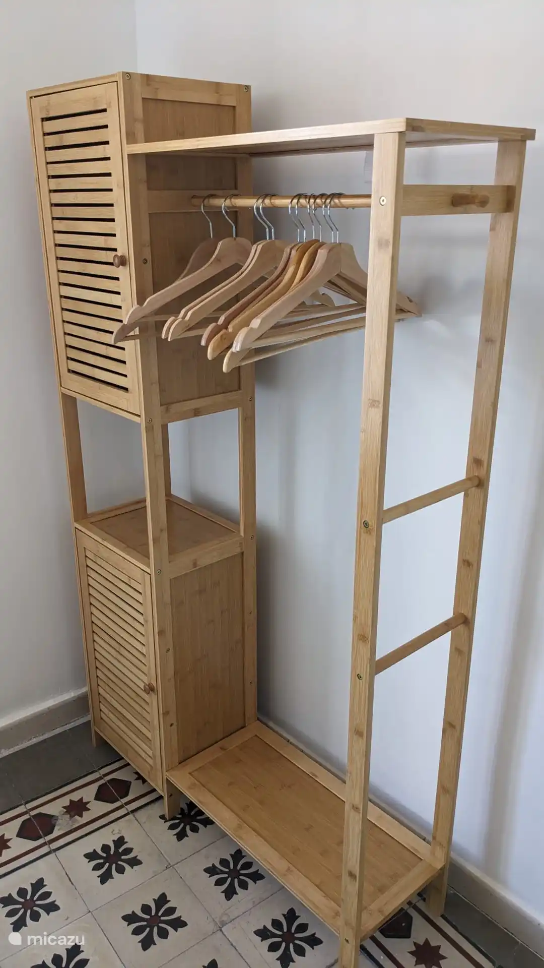 3. Schlafzimmer: Kleiderständer