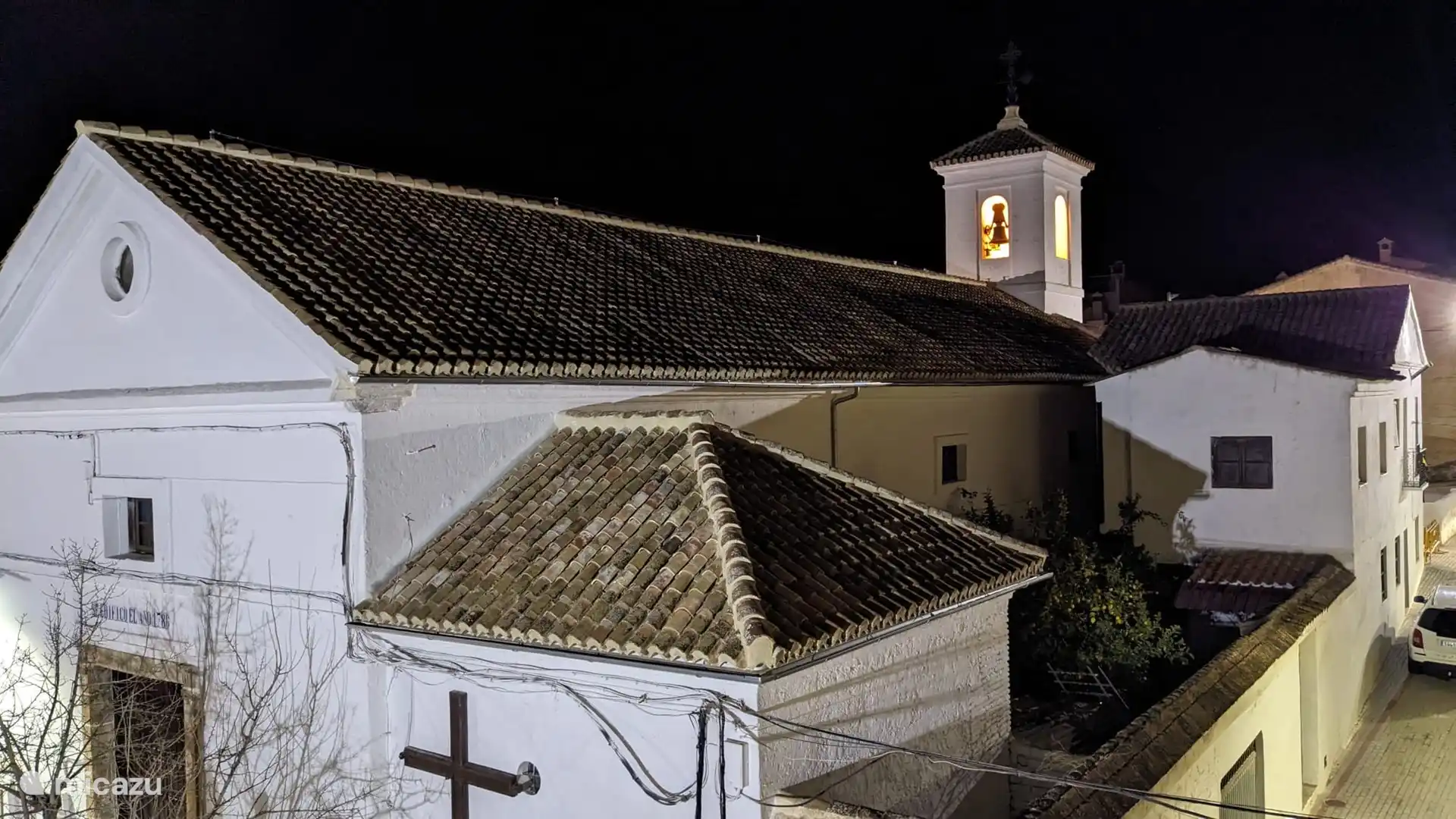 Blick von der Dachterrasse draußen am Abend