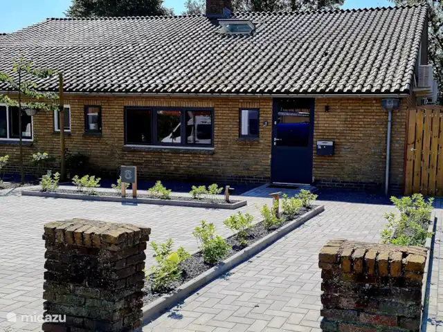 Nuestra propia base en Países Bajos, Frise, Ternaard - casa vacacional Frente con espacio para aparcar 3 coches