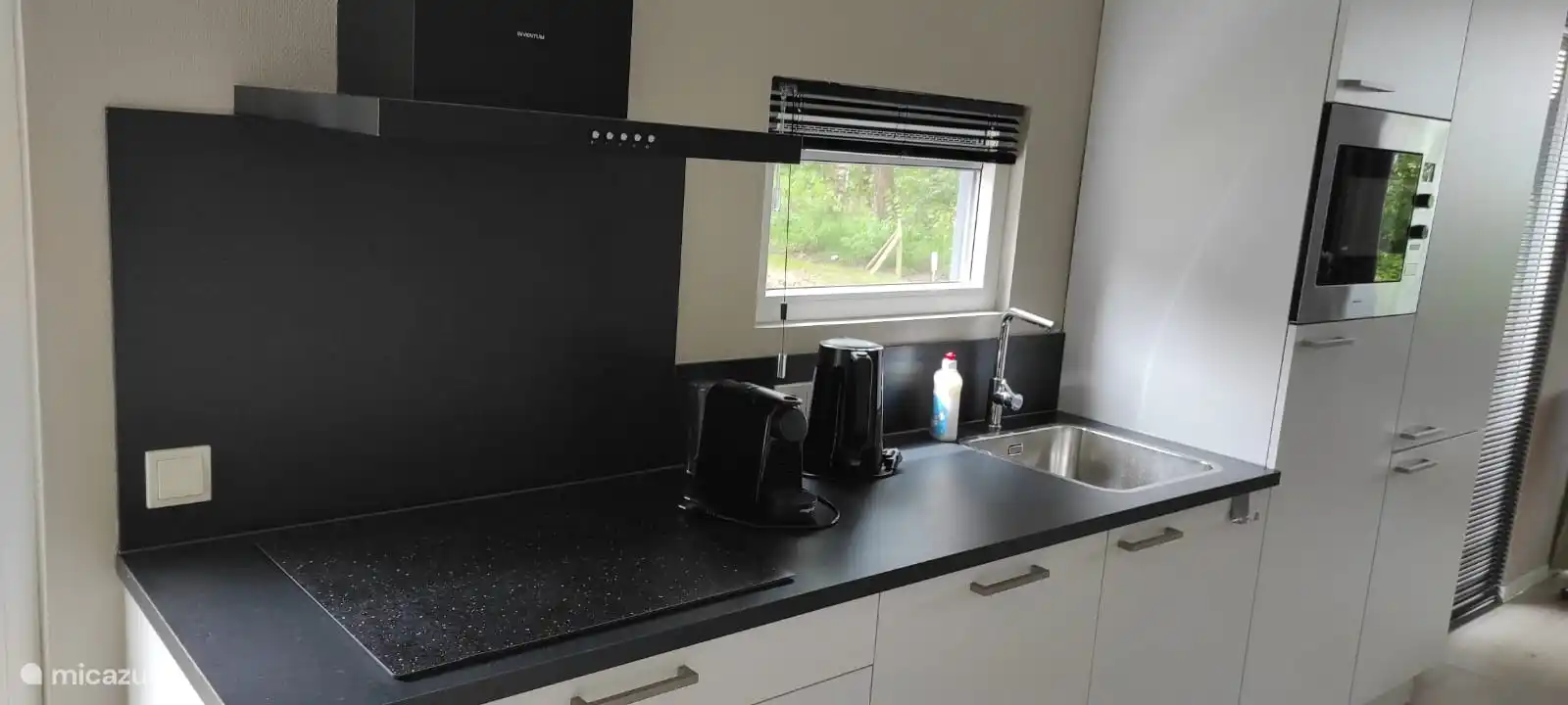 luxe keuken van alle gemakken voorzien