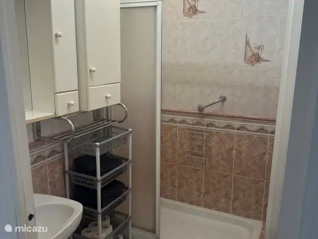 Casa Suerte  en España, Costa Blanca, Torrevieja - apartamento Cuarto de baño con ducha grande