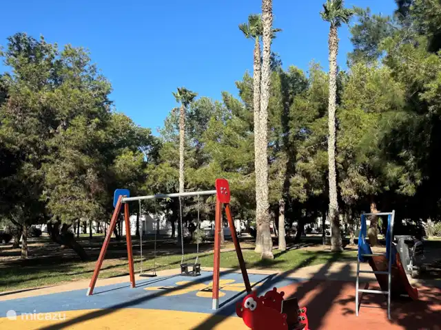 Casa Suerte  en España, Costa Blanca, Torrevieja - apartamento Zona de juegos infantiles y gran parque junto al complejo