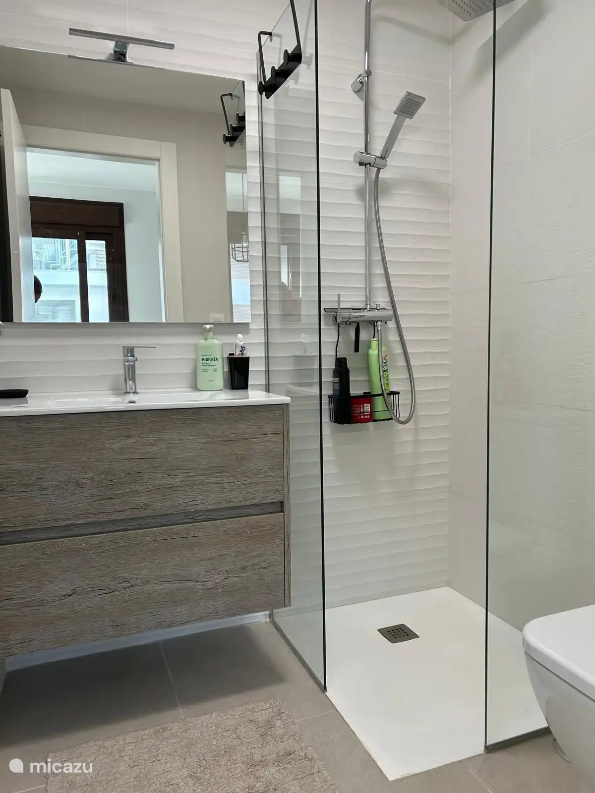 Schönes ensuite Badezimmer 