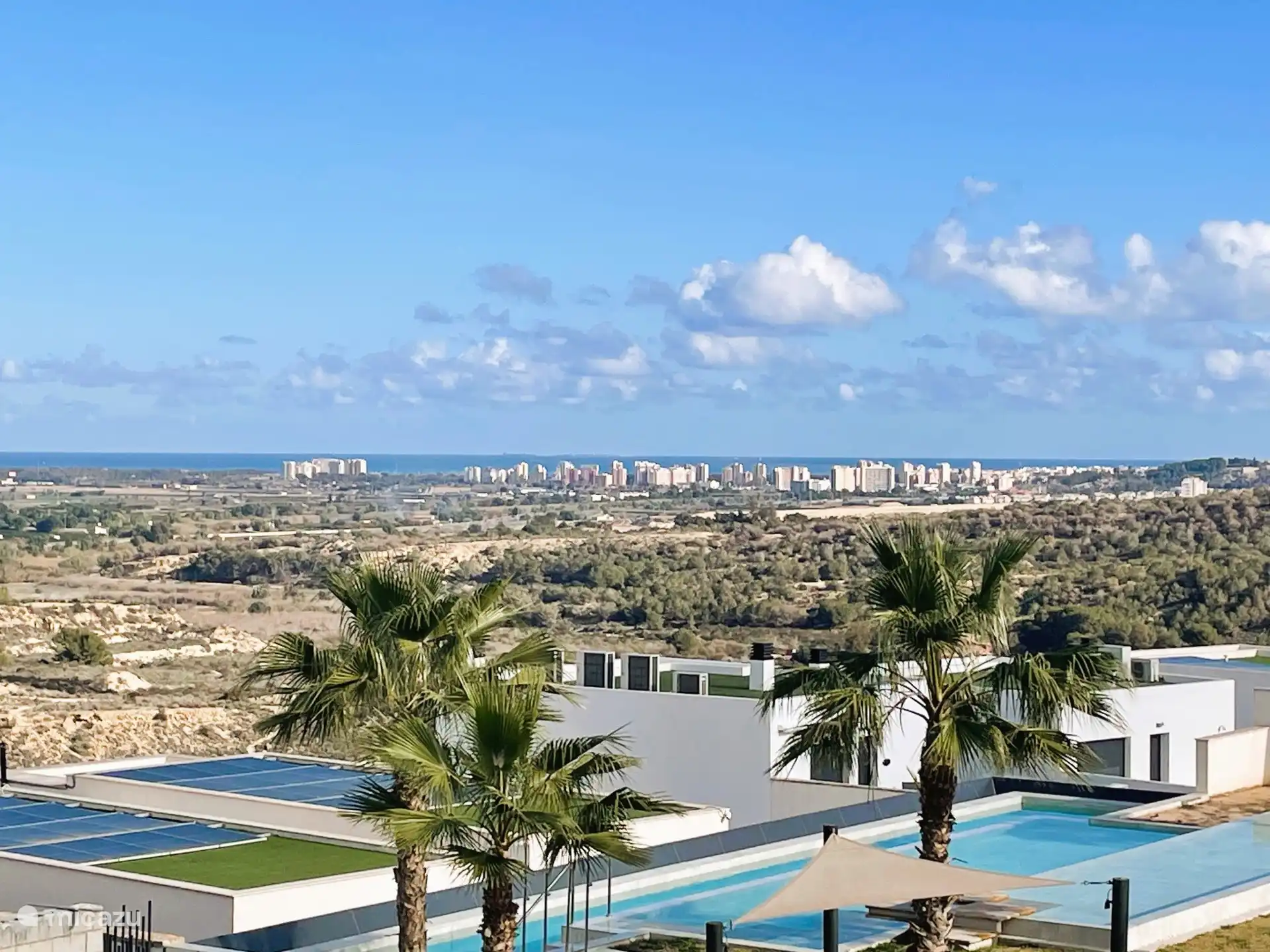 The only thing that separates the apartment complex from the sea of Guardamar is the natural park el Recorral.