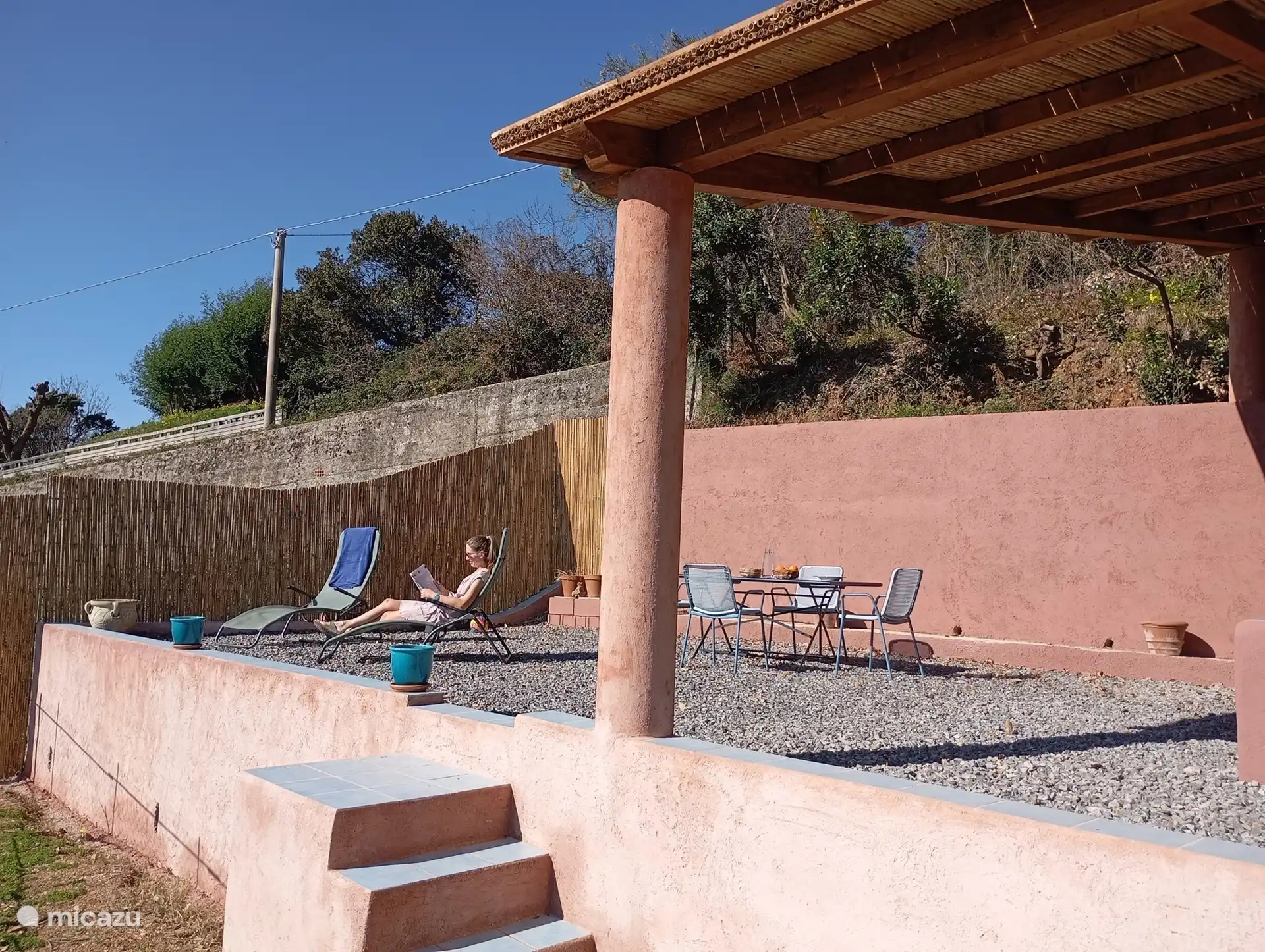 Panoramaterrasse aus Naturputz